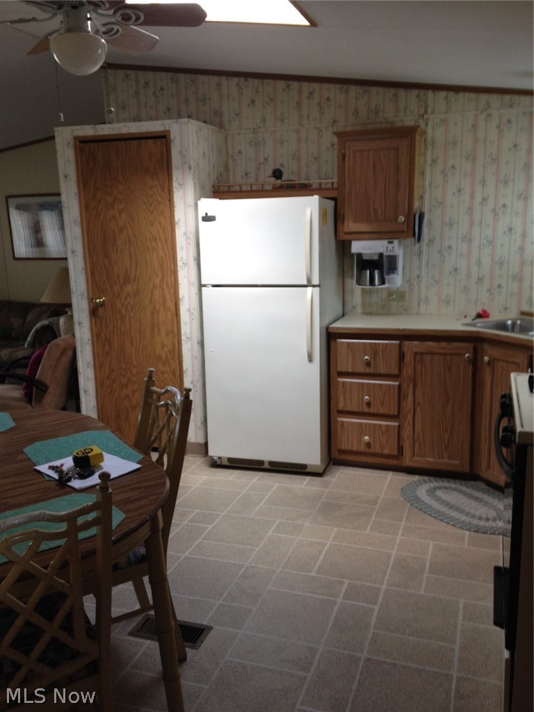 1689 Harbor Crossing Road, Unit 224 Lakeside Marblehead, OH 43440 - Photo 13 of 19 Gallery Image 13