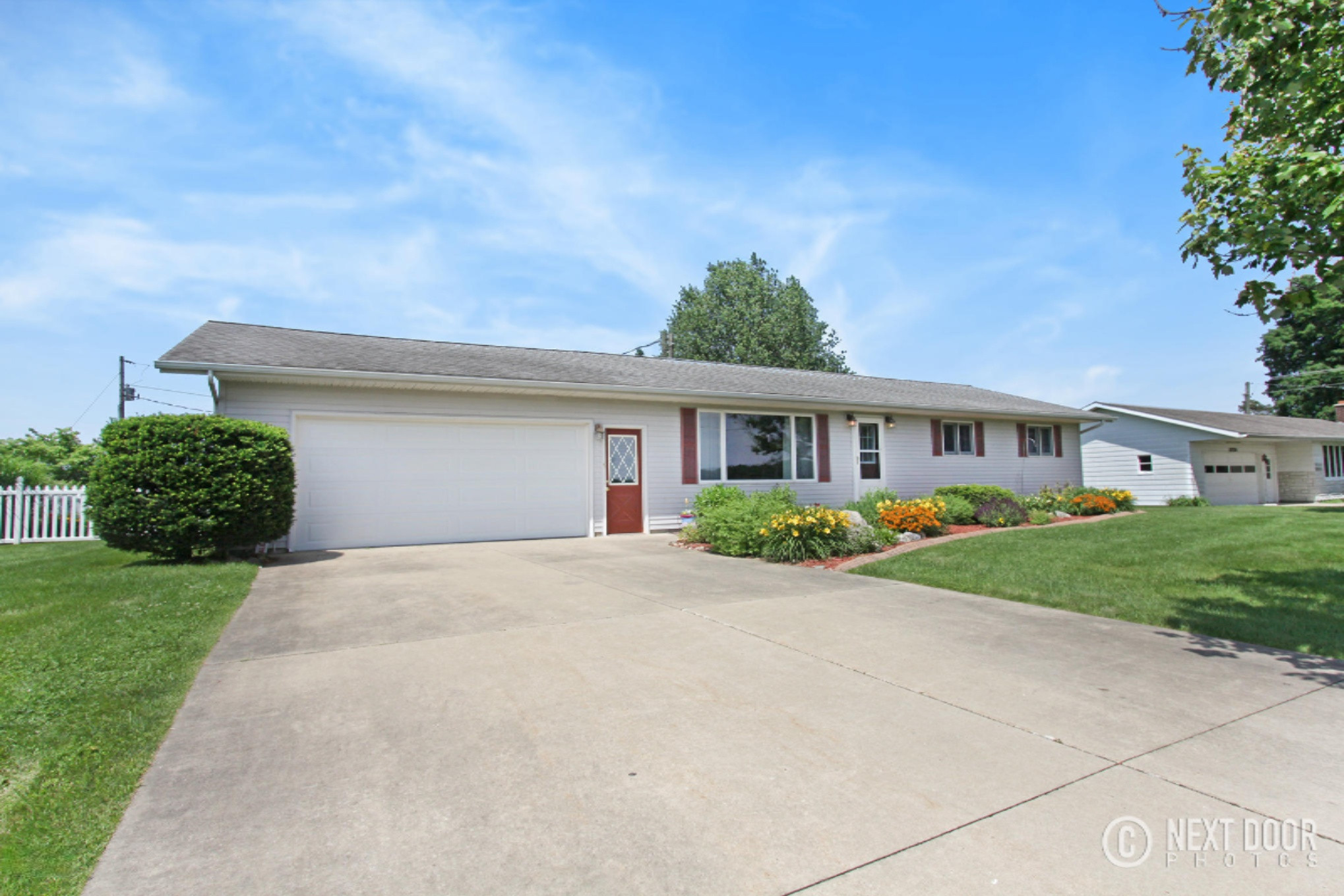 13706 Spence Road Three Rivers, MI 49093 - Photo 2 of 23 IMG_8054-1
