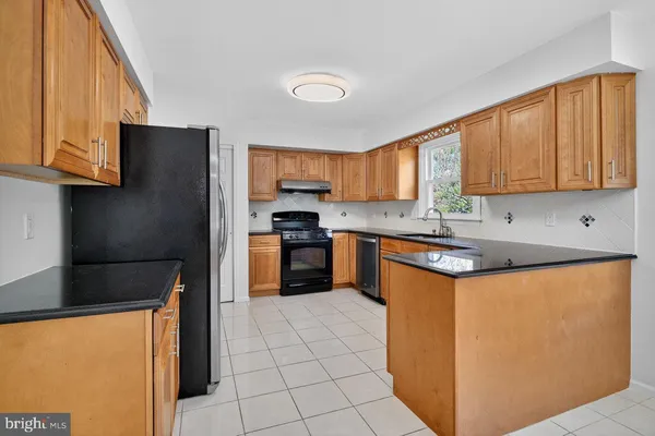 $1,030,000 | 5 Wellesley Court, Princeton Junction, NJ 08550
