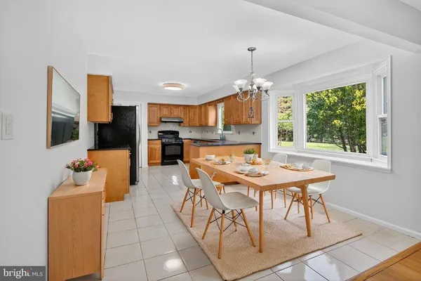 $1,030,000 | 5 Wellesley Court, Princeton Junction, NJ 08550