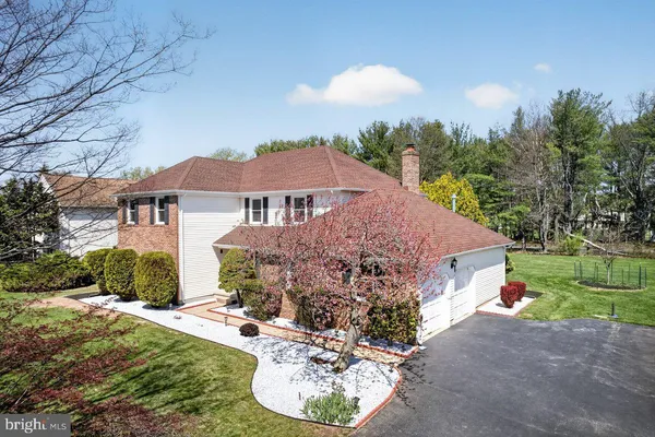 $1,030,000 | 5 Wellesley Court, Princeton Junction, NJ 08550