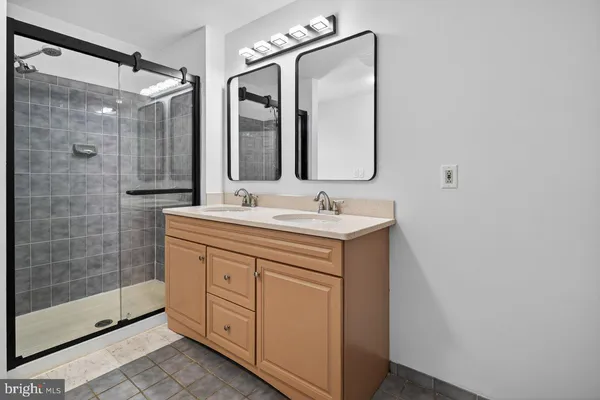 $1,030,000 | 5 Wellesley Court, Princeton Junction, NJ 08550