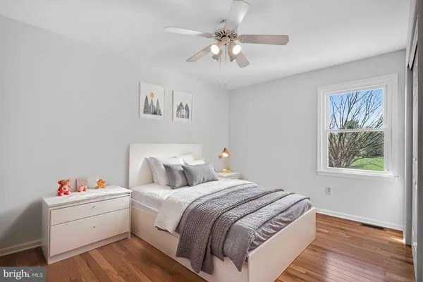 $1,030,000 | 5 Wellesley Court, Princeton Junction, NJ 08550