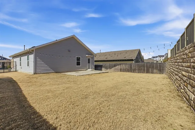 $2,200 | 7607 Ivy Trellis Trail, Del Valle, TX 78617