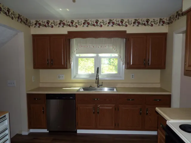 $197,900 | 407 Doty Street, Leslie, MI 49251