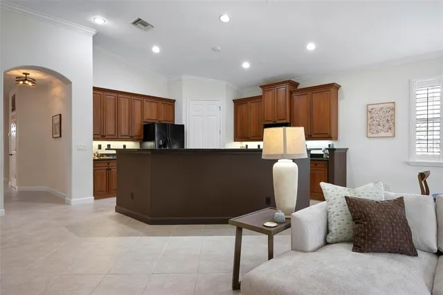 a bathroom with a toilet