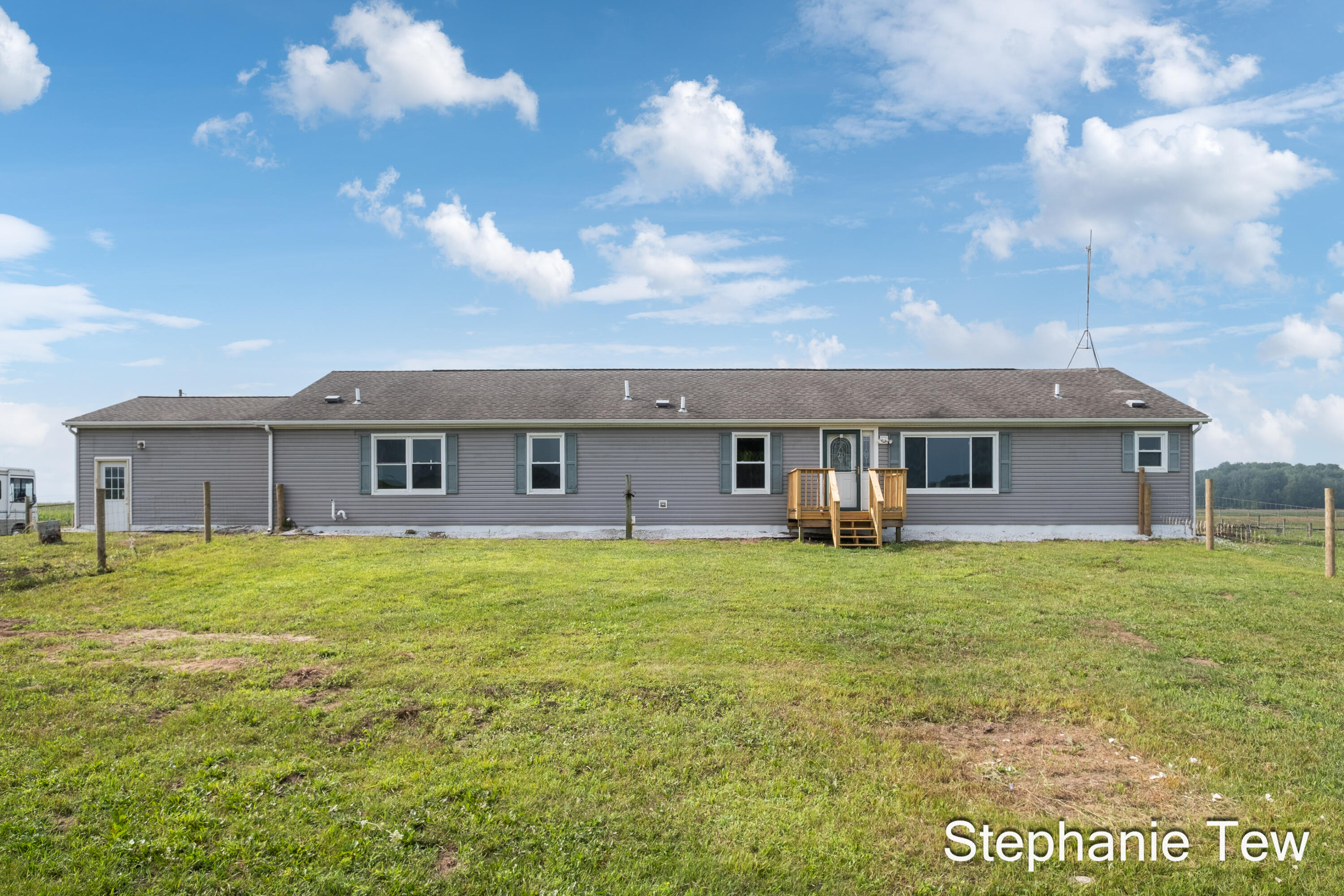 4155 North Neff Road Edmore, MI 48829 - Photo 4 of 40 Exterior "front"