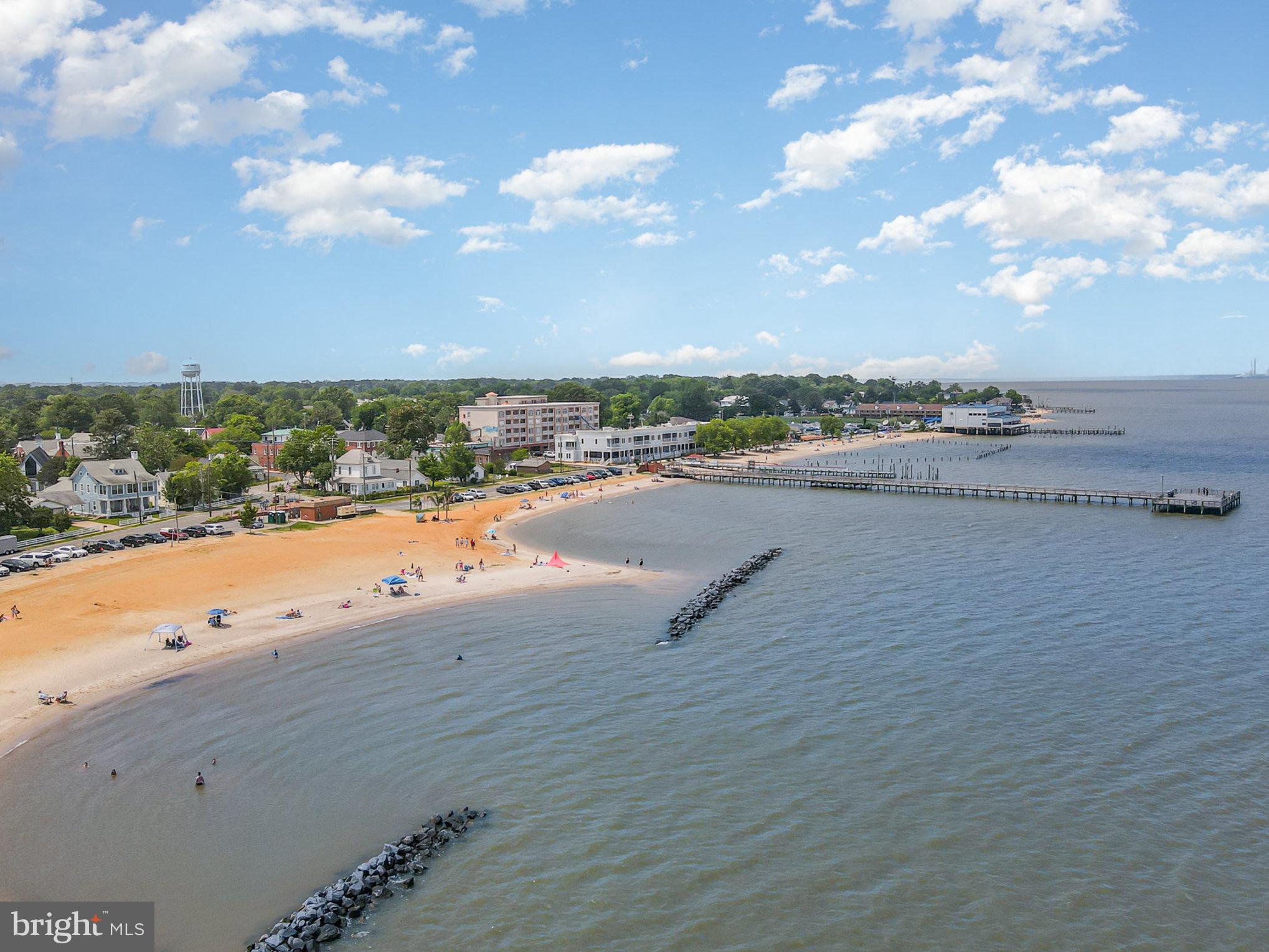 530 Monroe Bay Avenue Colonial Beach, VA 22443 - Photo 32 of 33 a view of a city