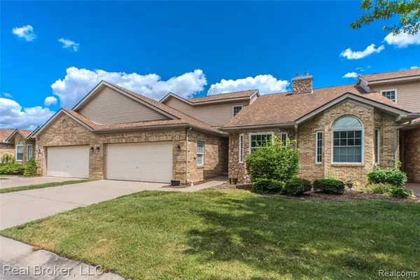 $350,000 | 300 Avium Lane, Canton, MI 48187