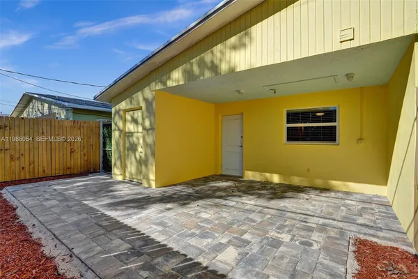 $2,825 | 902 Mandarin Isle, Unit 2, Fort Lauderdale, FL 33315