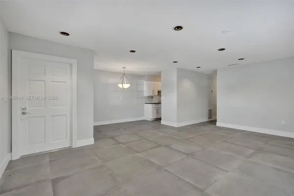 $2,825 | 902 Mandarin Isle, Unit 2, Fort Lauderdale, FL 33315