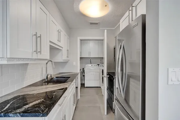 $2,825 | 902 Mandarin Isle, Unit 2, Fort Lauderdale, FL 33315