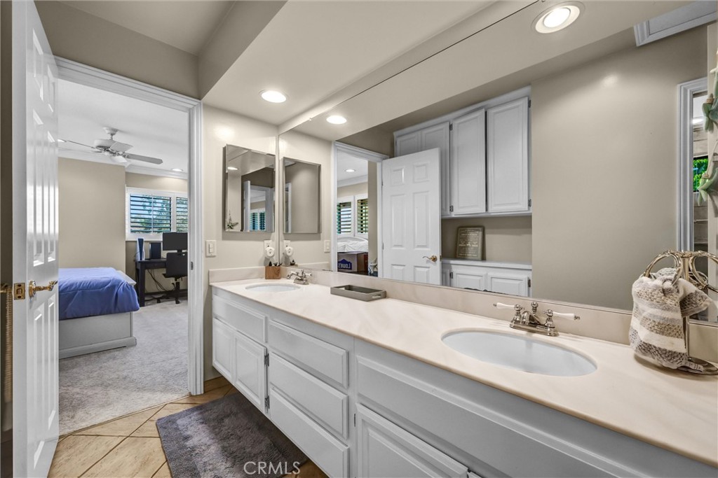 49 Pinewood Irvine, CA 92604 - Photo 30 of 36