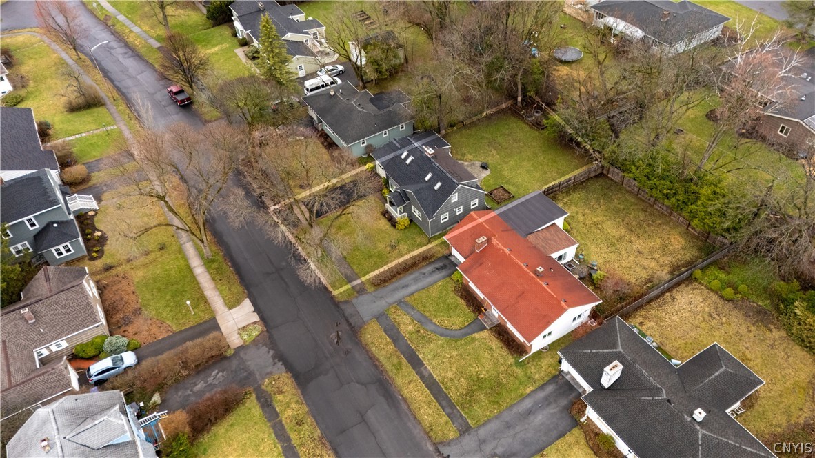 221 Croyden Road Syracuse, NY 13224 - Photo 2 of 43