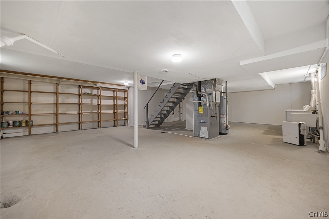 221 Croyden Road Syracuse, NY 13224 - Photo 36 of 43