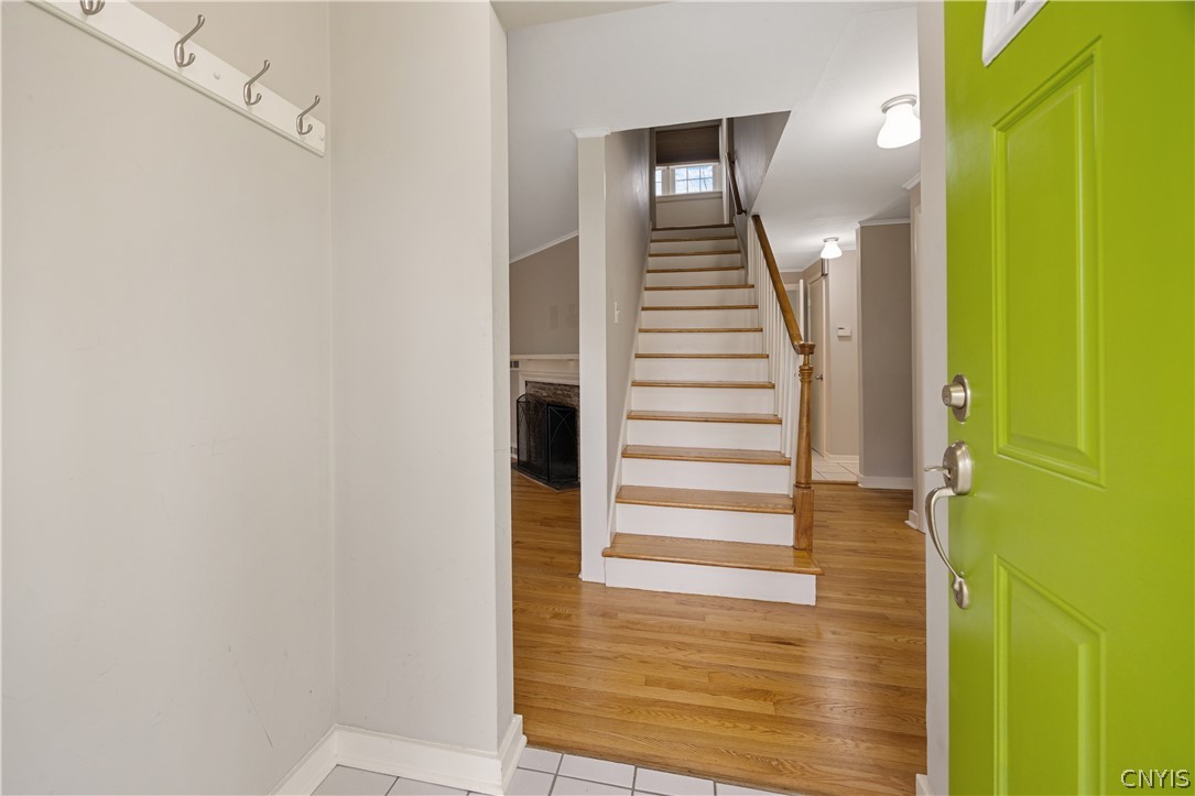 221 Croyden Road Syracuse, NY 13224 - Photo 8 of 43