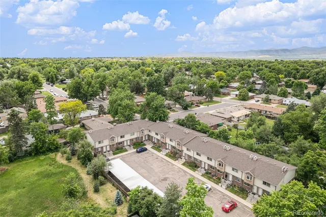 $325,000 | 6920 West 48th Avenue, Wheat Ridge, CO 80033