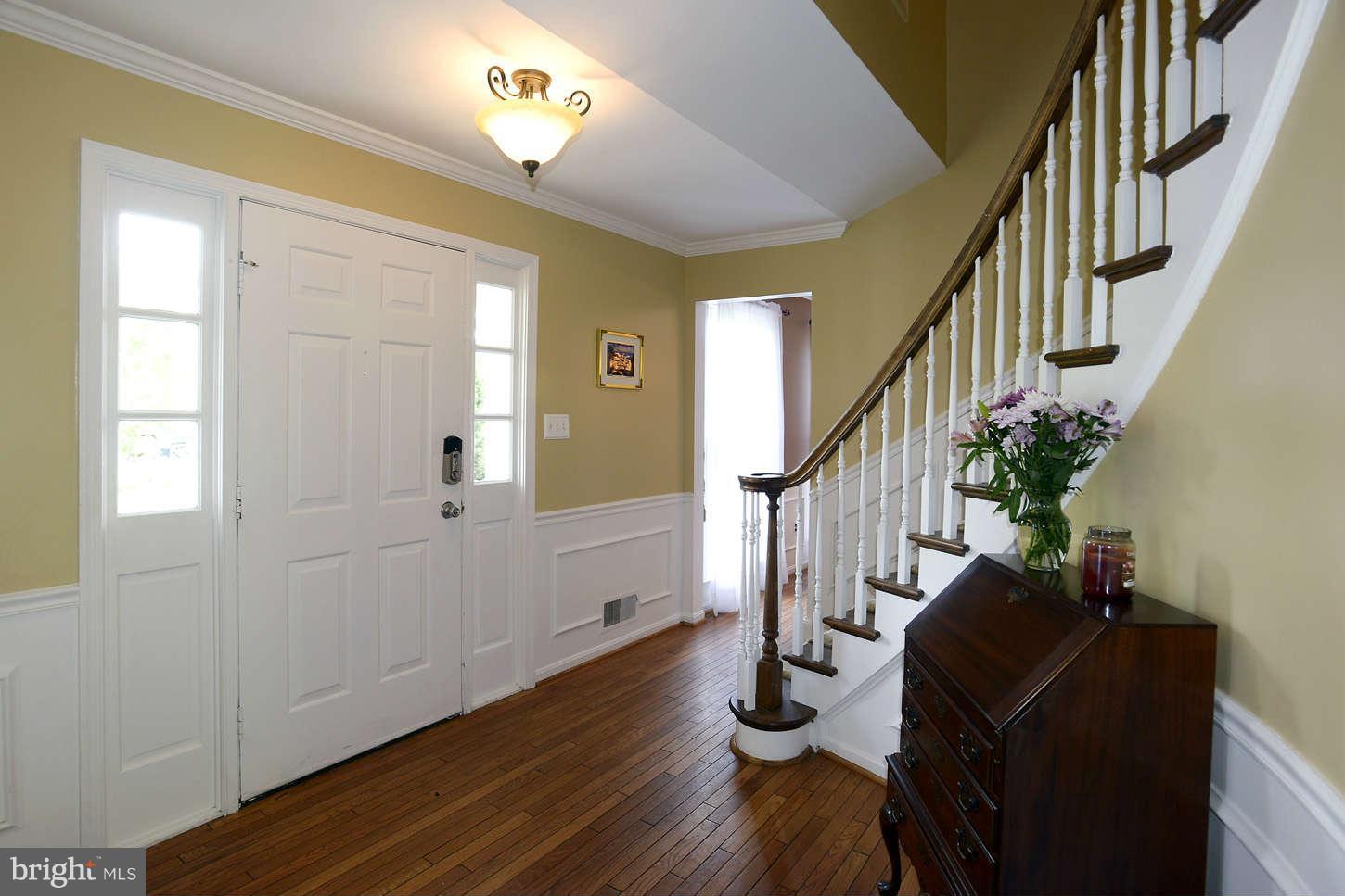 11439 Rowley Road Clarksville, MD 21029 - Photo 2 of 30 Foyer