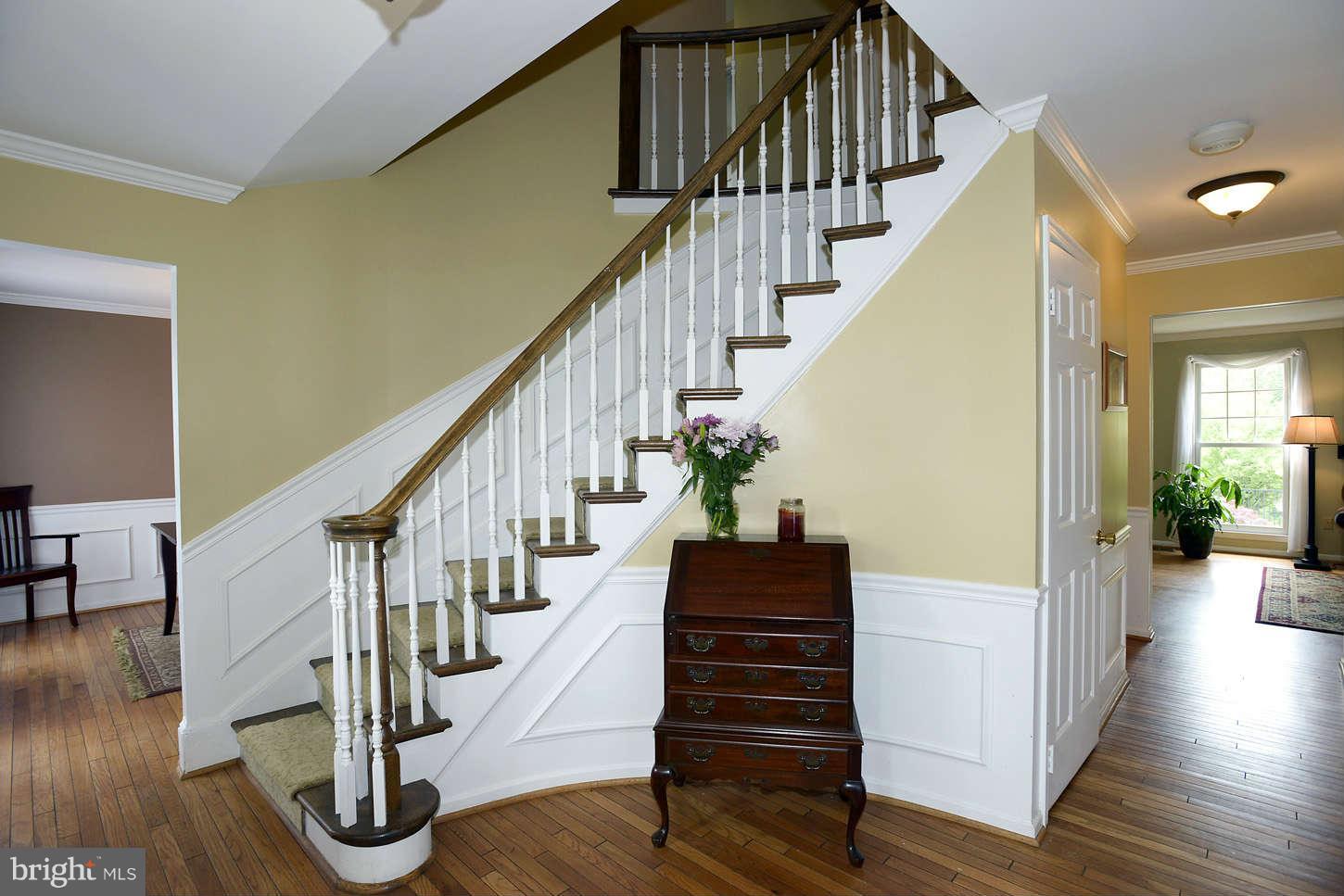 11439 Rowley Road Clarksville, MD 21029 - Photo 3 of 30 Foyer