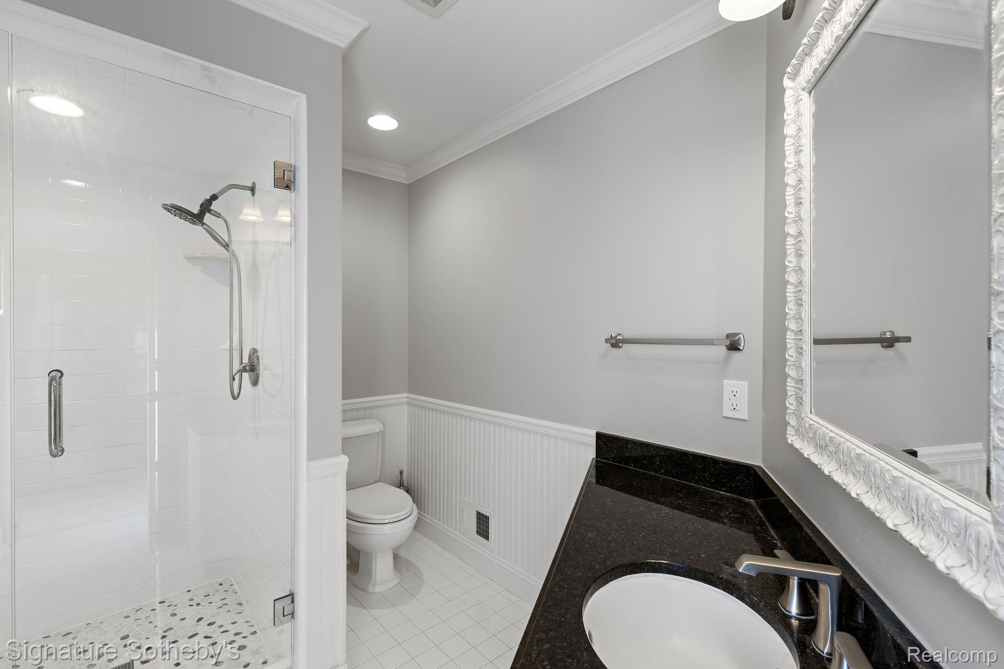 1640 Wakefield Court Rochester, MI 48306 - Photo 22 of 35 Gallery Image 22