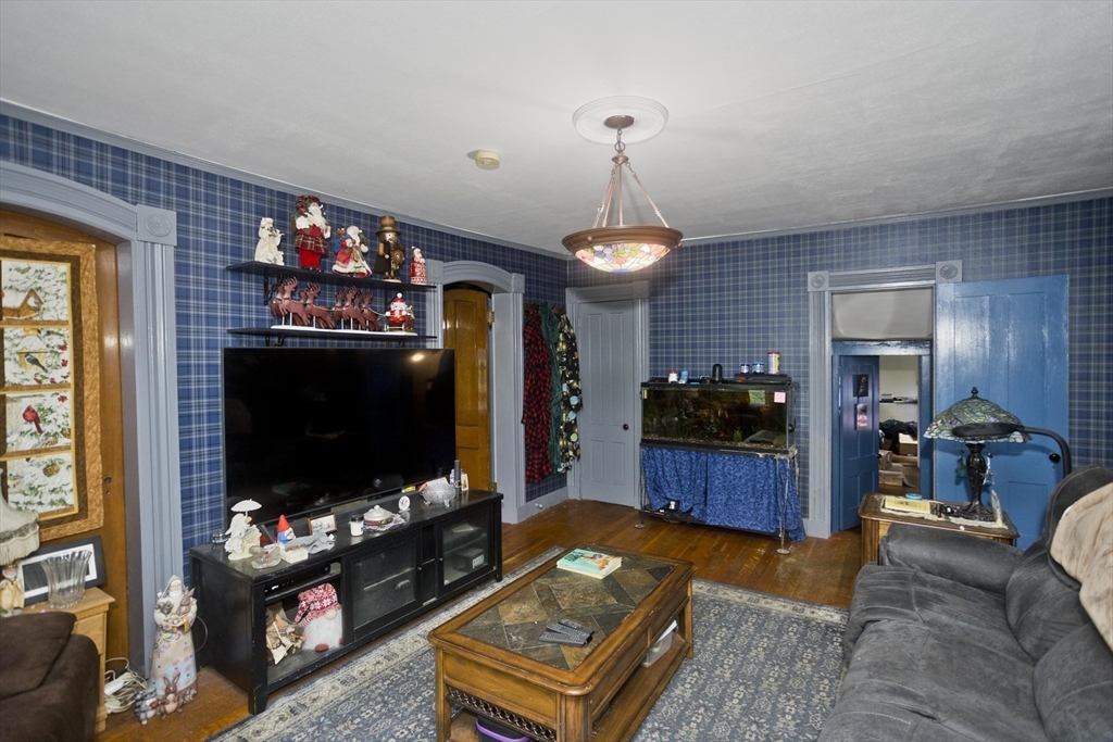 2 Crescent Hill Springfield, MA 01105 - Photo 27 of 42