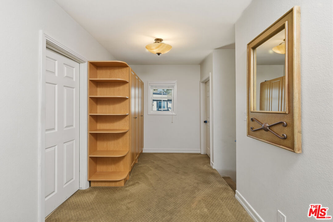 697 Washington Boulevard Marina del Rey, CA 90292 - Photo 17 of 23 a view of closet area
