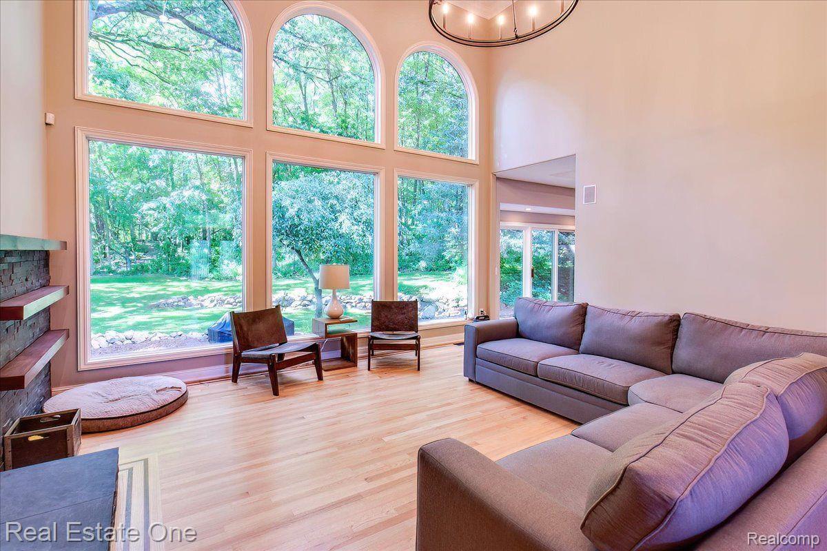 5016 Stonehenge Drive Rochester, MI 48306 - Photo 22 of 82 Gallery Image 22