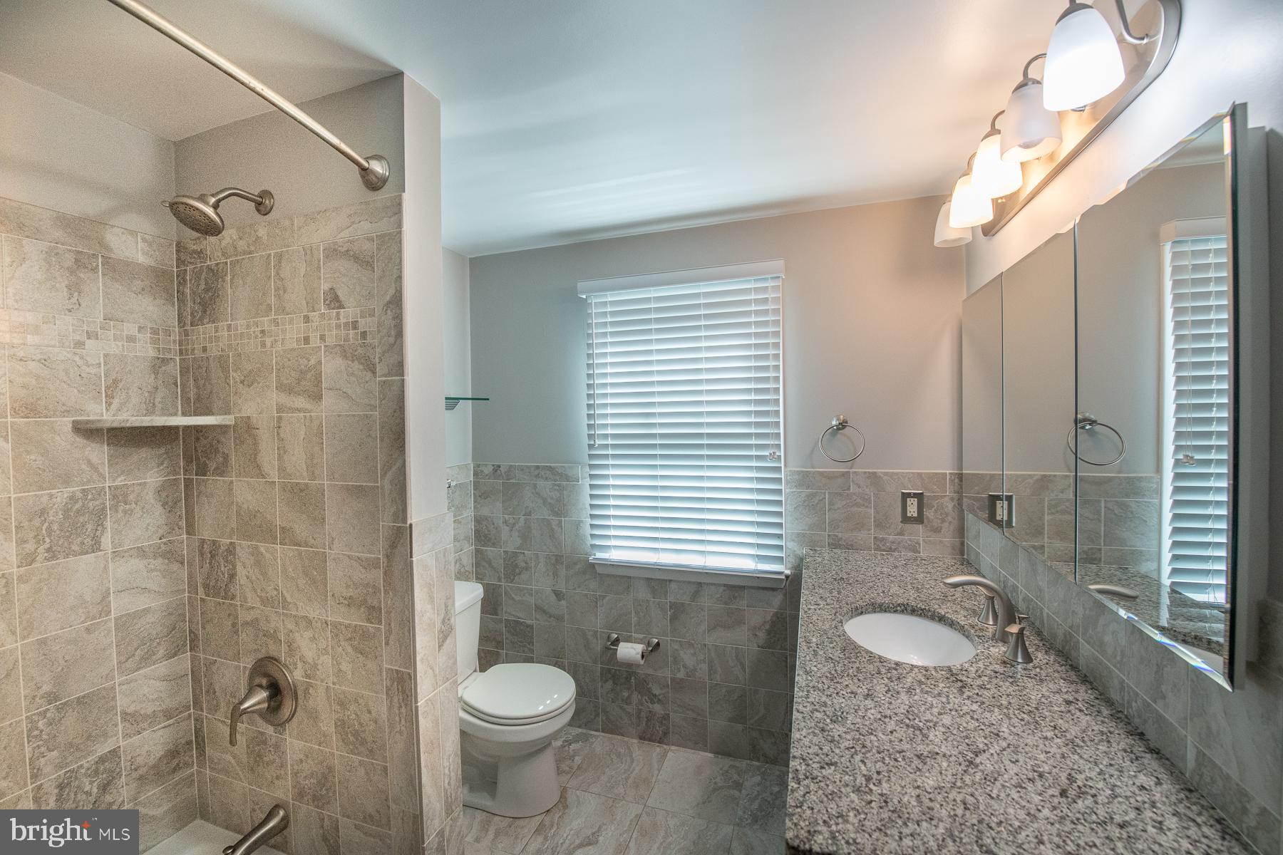 1400 Glenhardie Road Wayne, PA 19087 - Photo 19 of 29 Full bath - 2nd floor