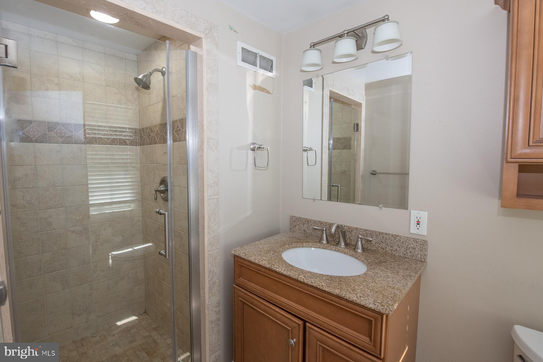 1400 Glenhardie Road Wayne, PA 19087 - Photo 22 of 29 Full bath