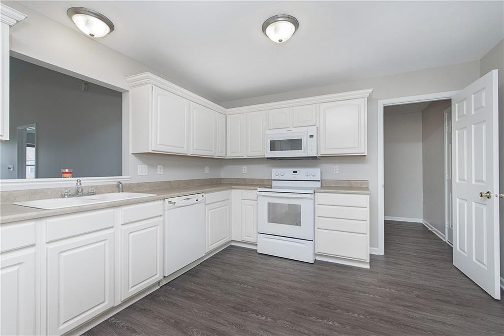 5603 Rambling Drive Indianapolis, IN 46239 - Photo 5 of 28 Gallery Image 5
