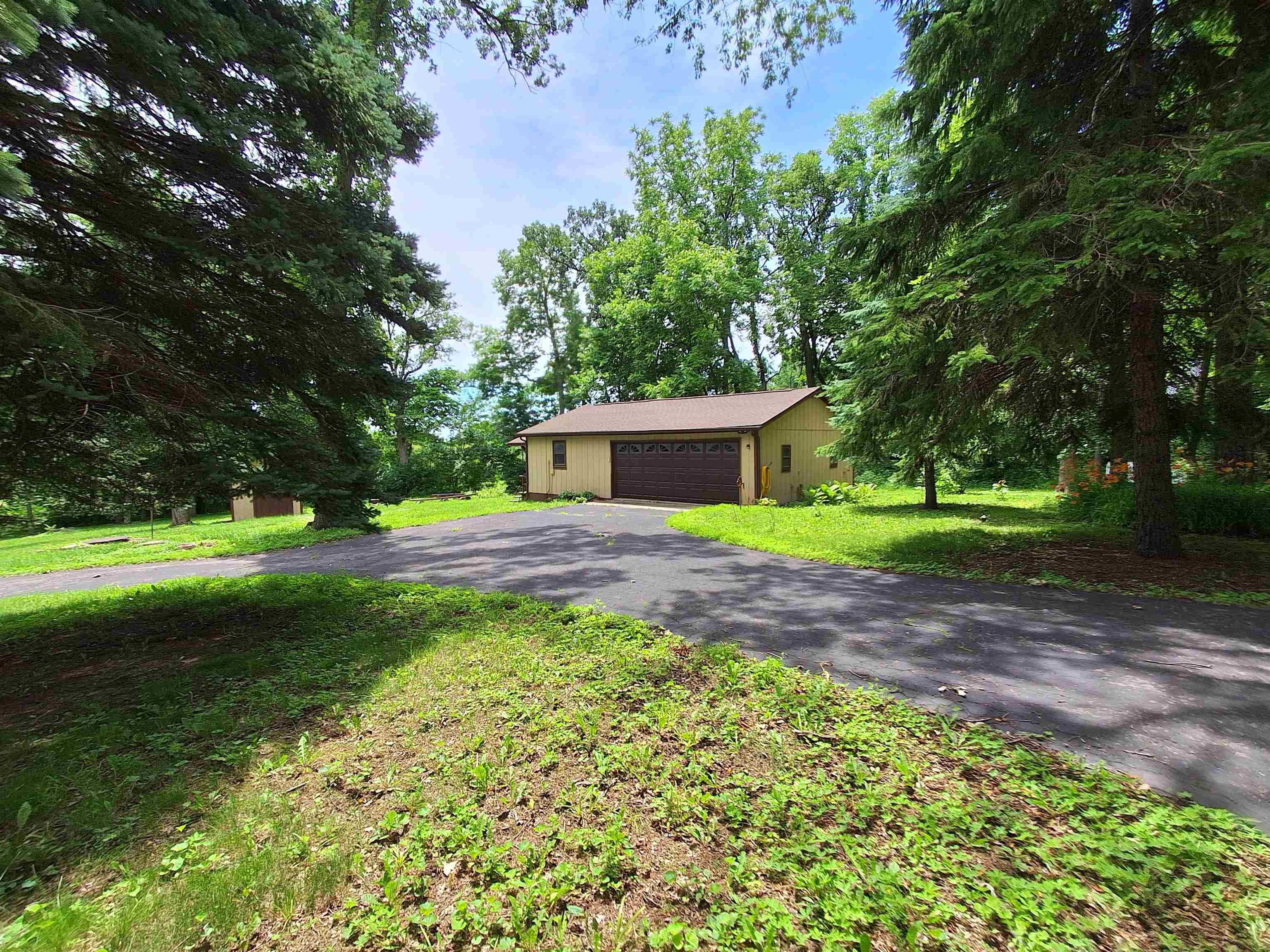 10279 Flory Road Lanark, IL 61046 - Photo 6 of 24