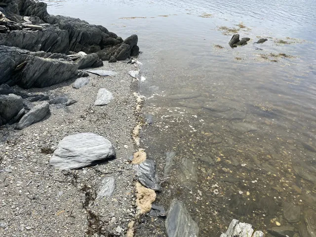 $325,000 | 1552 Turtle Head Road, Islesboro, ME 04848