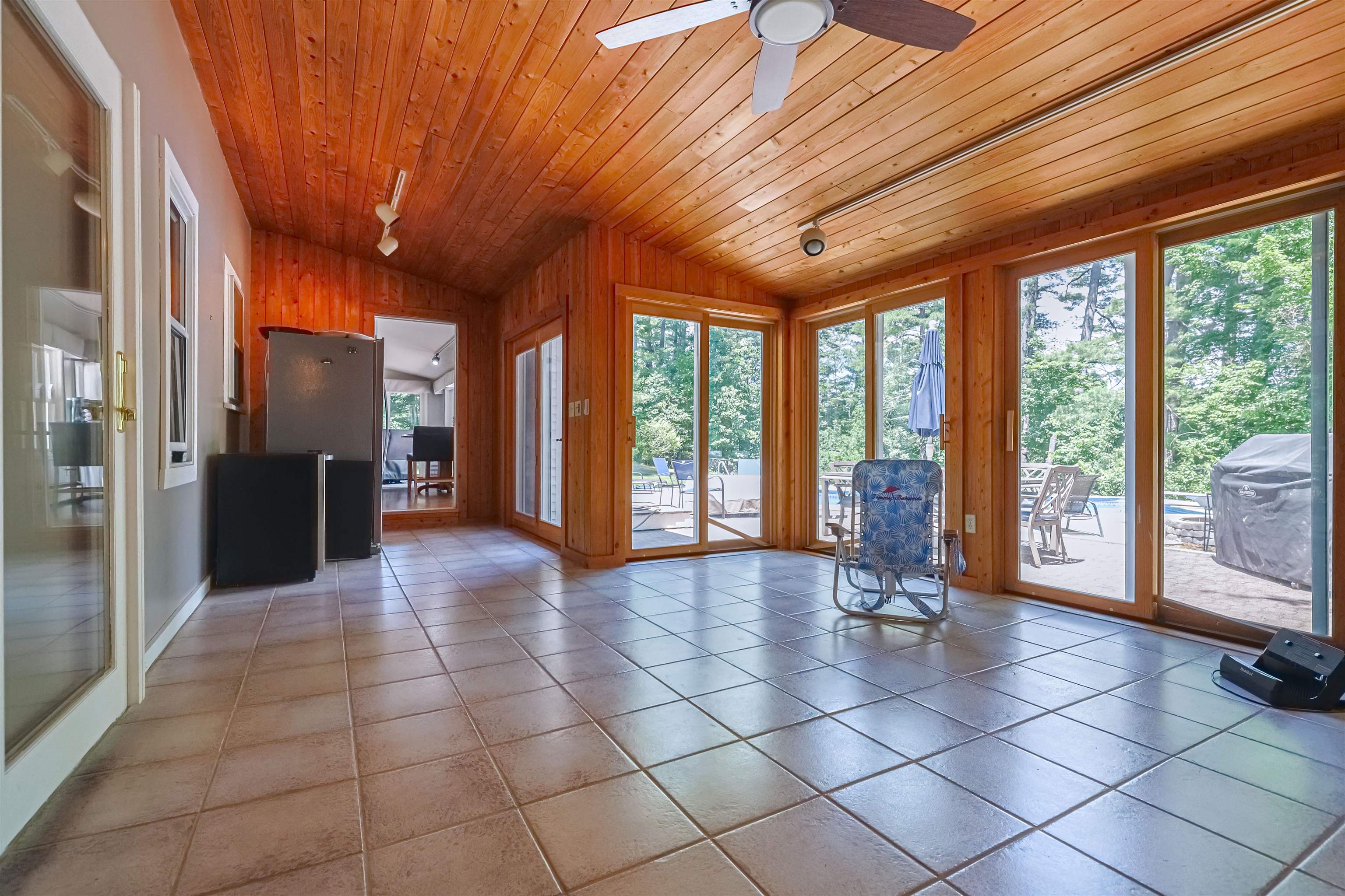 15 Pinewood Drive Amherst, NH 03031 - Photo 24 of 45