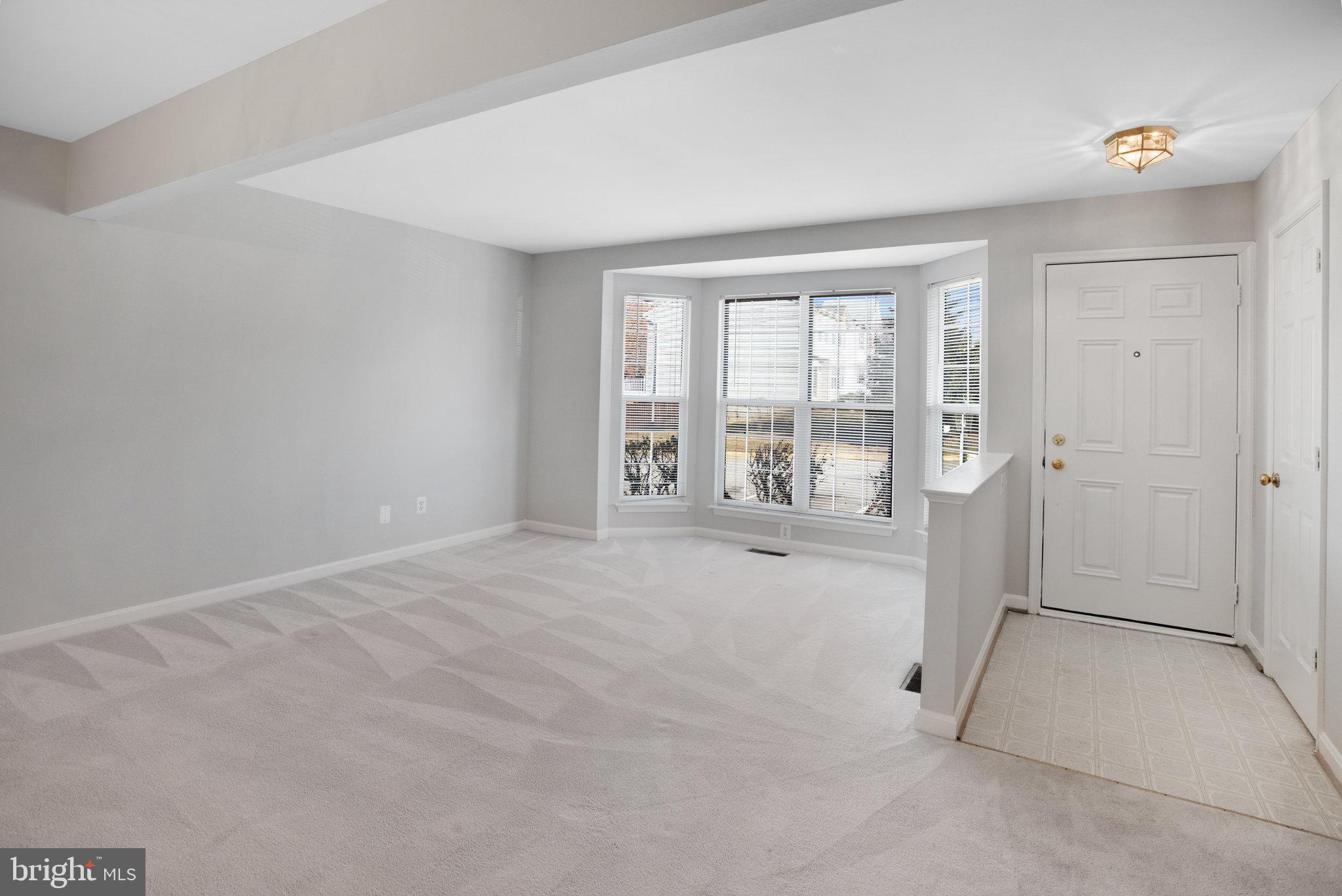 3055 Cahill Lane Dumfries, VA 22026 - Photo 4 of 33