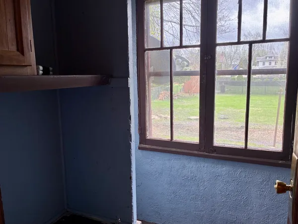 $1,300 | 254 Edward Street, Sycamore, IL 60178