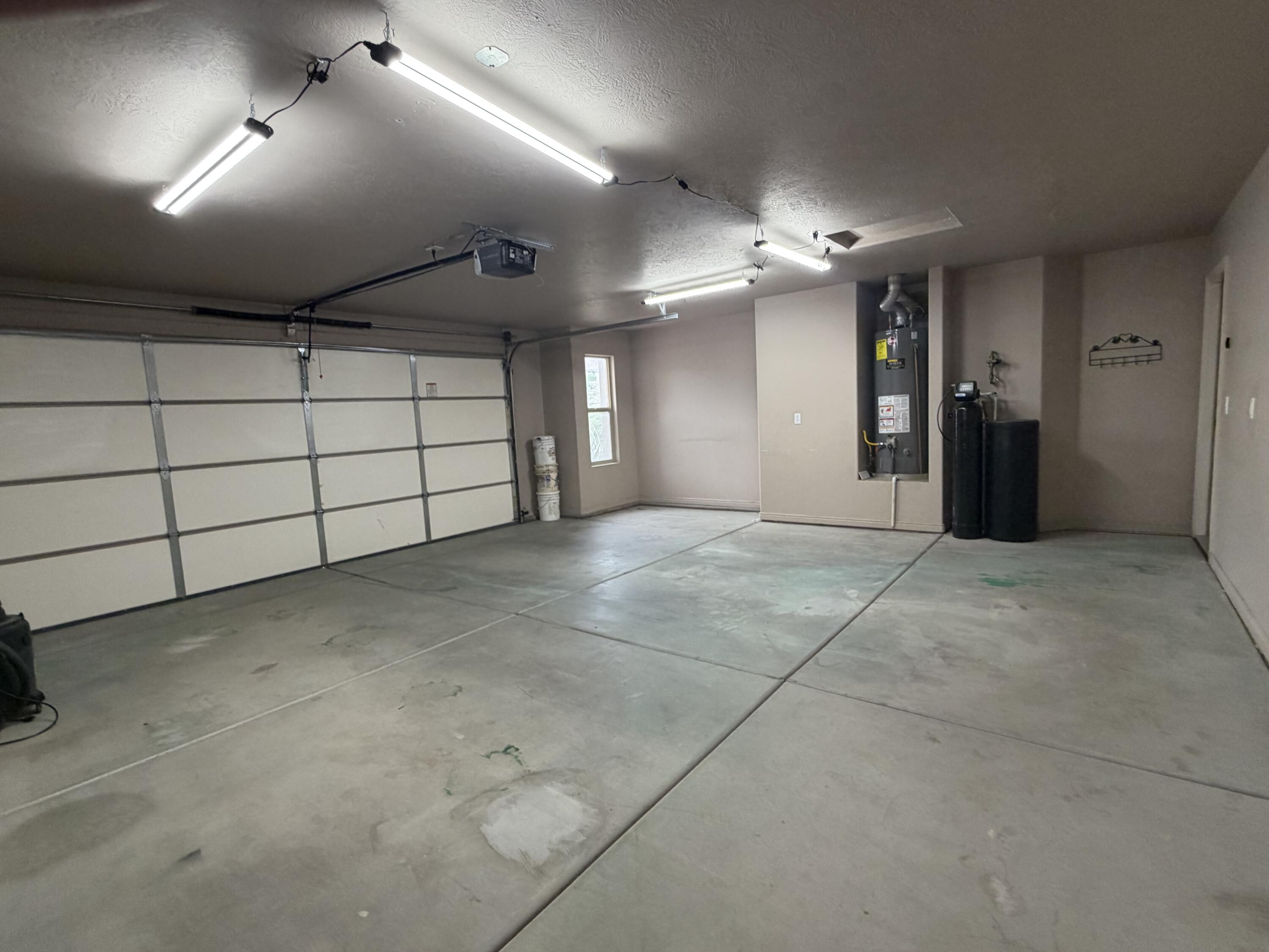 66 South 1300 W Street St. George, UT 84770 - Photo 19 of 21 Garage