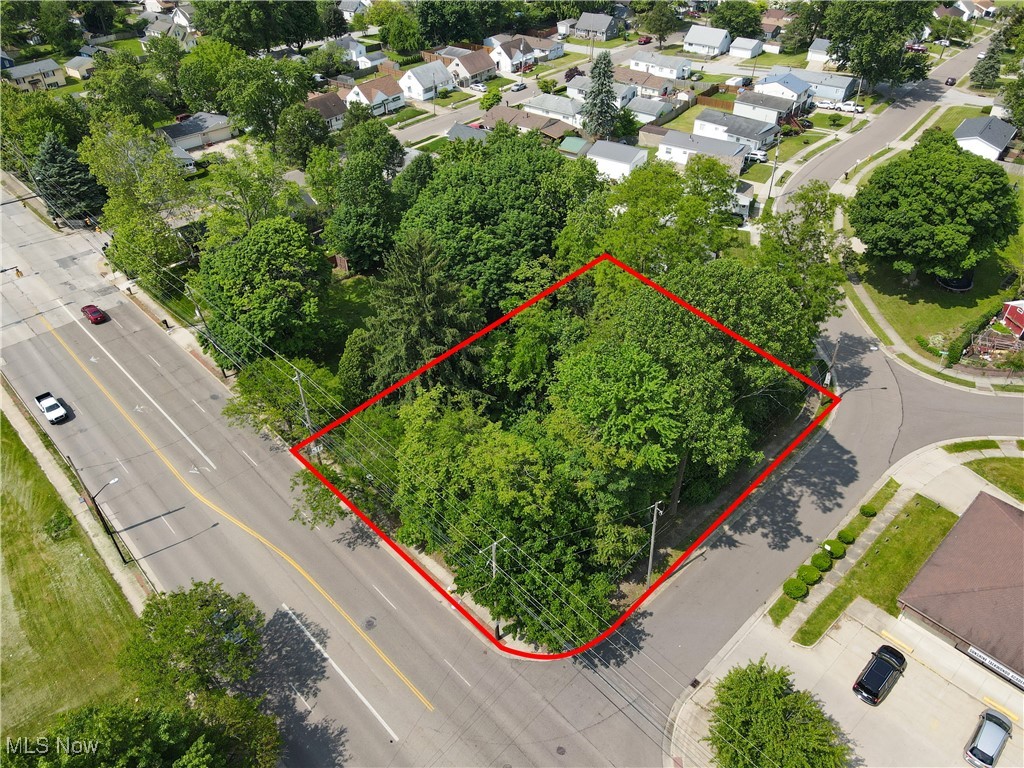 1500 Home Avenue Akron, OH 44310 - Photo 7 of 7 Aerial view of residential area with property boundaries highlighted
