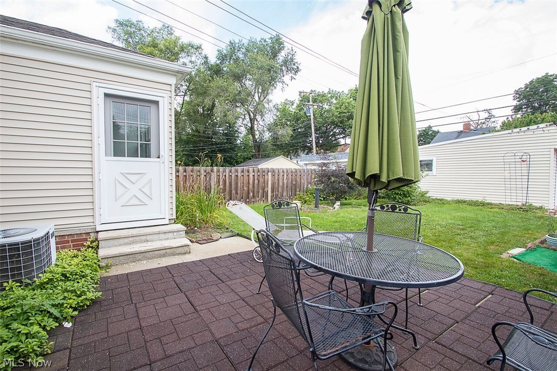 3853 Northwood Road Cleveland, OH 44118 - Photo 20 of 25 Gallery Image 20