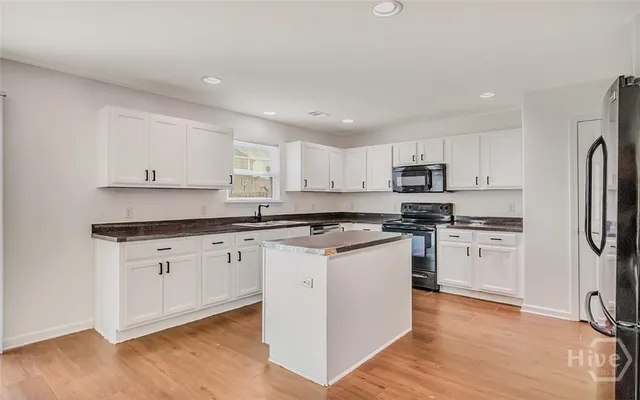 $2,300 | 40 Burnt Oak Road, Port Wentworth, GA 31407