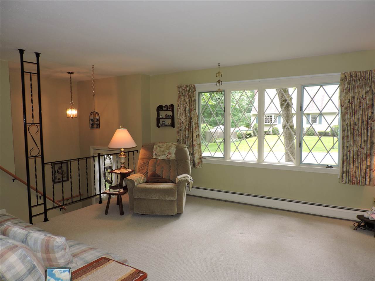 26 Ridgewood Road Hopkinton, NH 03229 - Photo 2 of 17