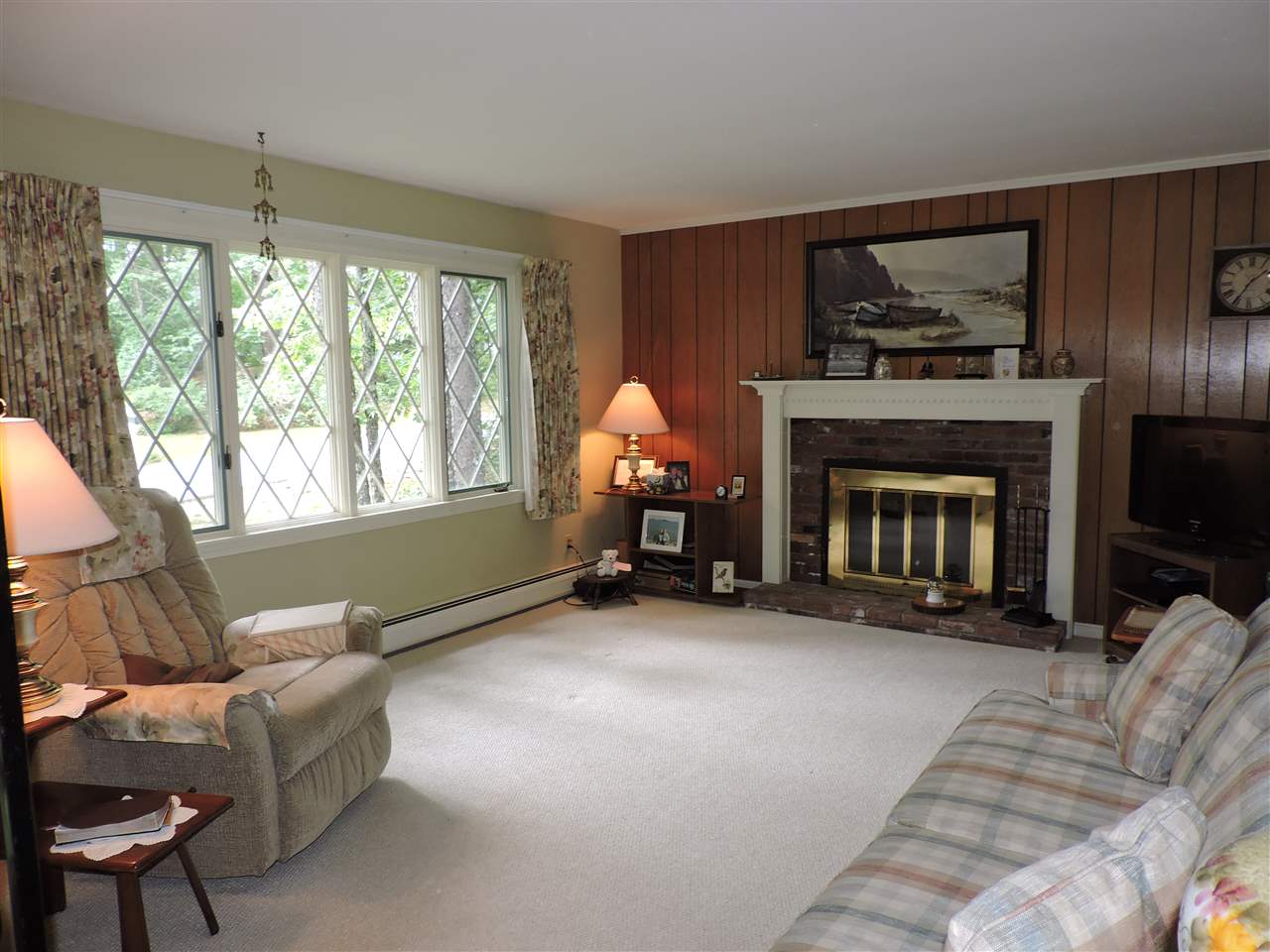26 Ridgewood Road Hopkinton, NH 03229 - Photo 3 of 17