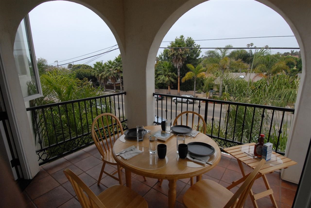 121 3rd Street Encinitas, CA 92024 - Photo 7 of 18