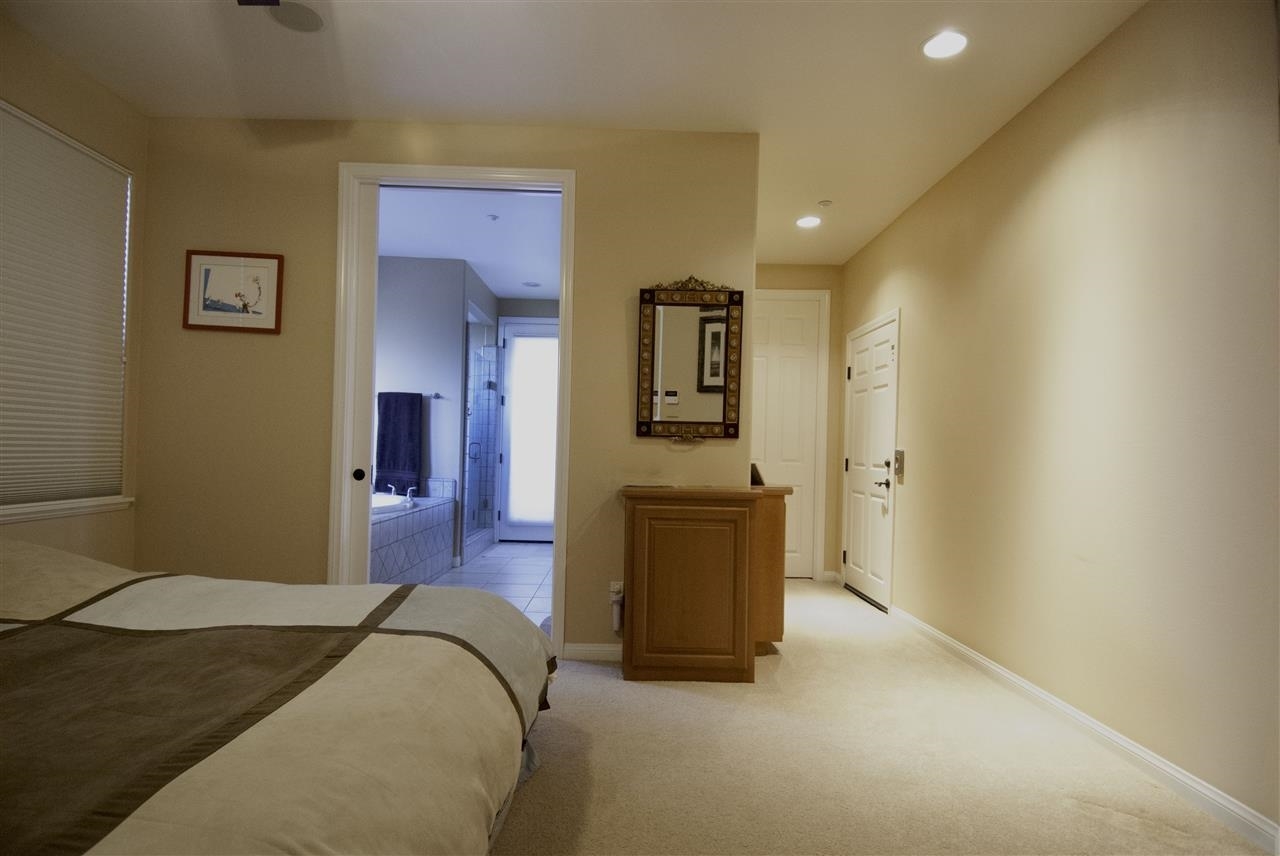 121 3rd Street Encinitas, CA 92024 - Photo 9 of 18