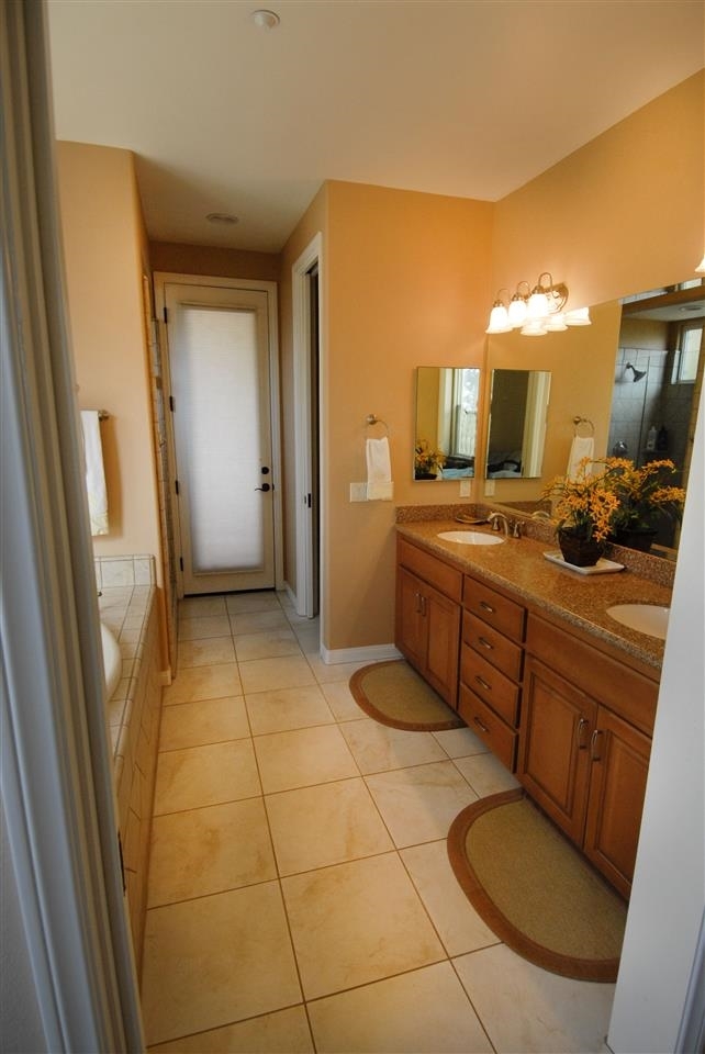 121 3rd Street Encinitas, CA 92024 - Photo 10 of 18