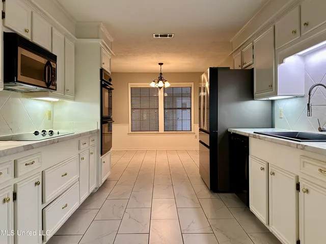 $325,000 | 109 Camp Garaywa Road, Clinton, MS 39056