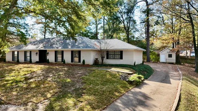 $325,000 | 109 Camp Garaywa Road, Clinton, MS 39056