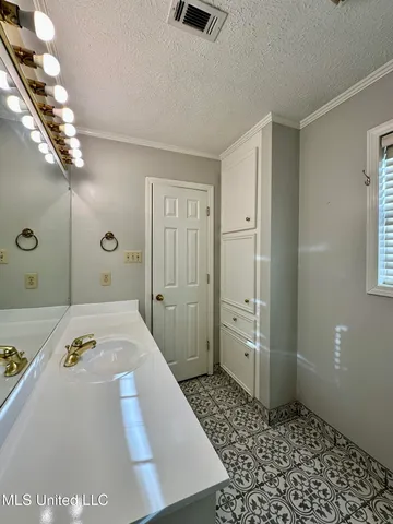 $325,000 | 109 Camp Garaywa Road, Clinton, MS 39056