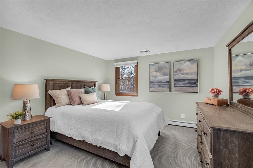 62 Longfellow Road Reading, MA 01867 - Photo 13 of 41 Gallery Image 13
