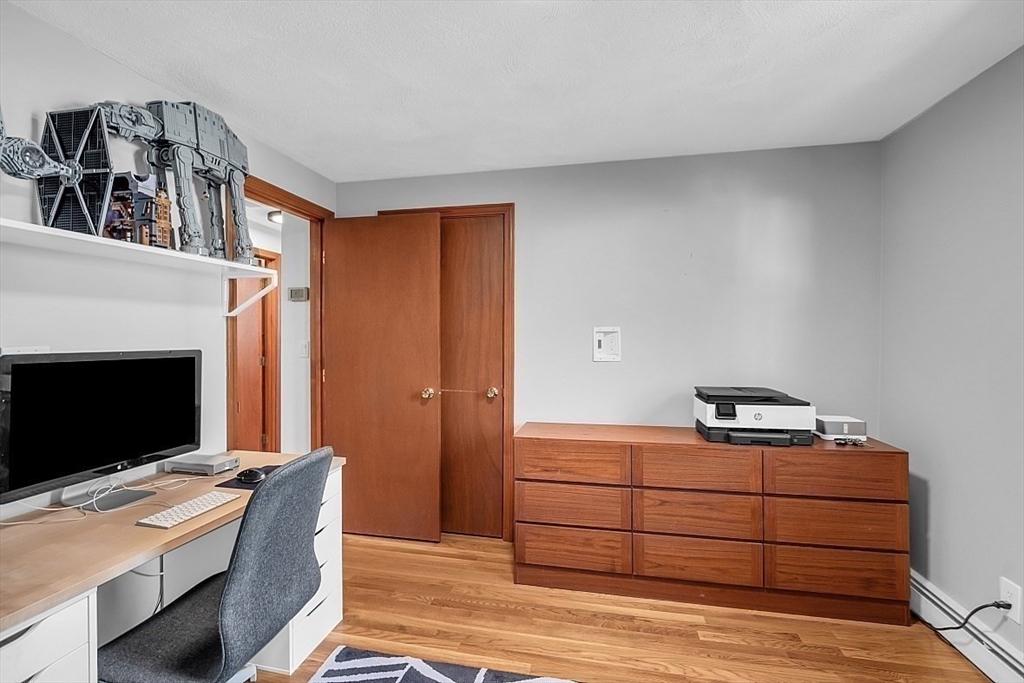62 Longfellow Road Reading, MA 01867 - Photo 18 of 41 Gallery Image 18