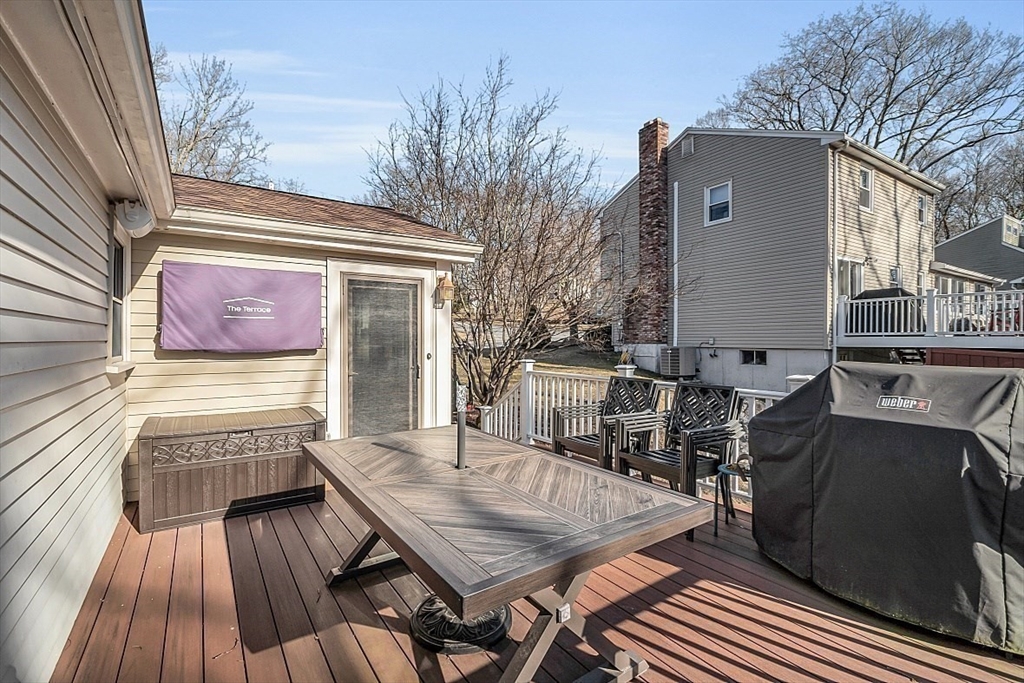 62 Longfellow Road Reading, MA 01867 - Photo 32 of 41 Gallery Image 32